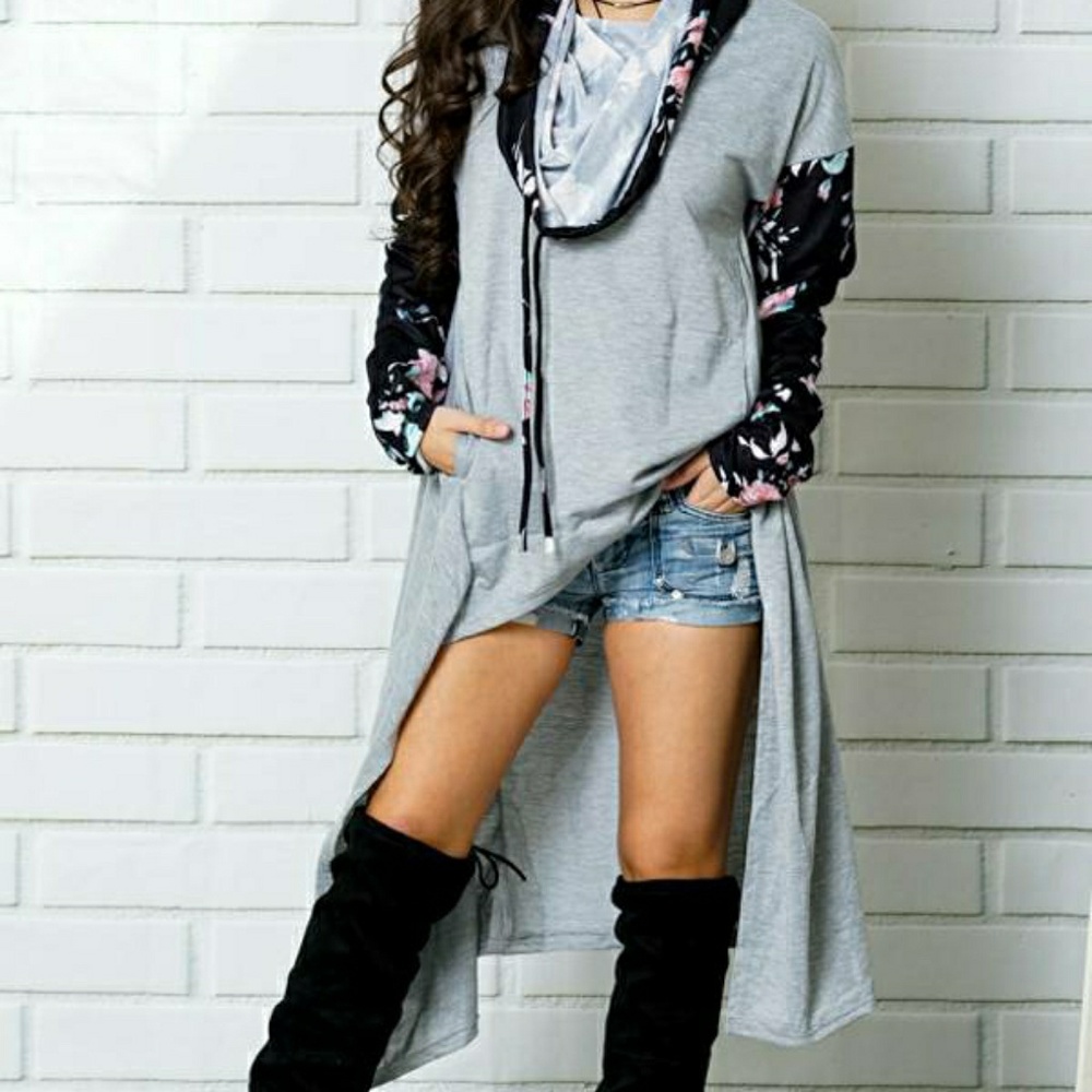 Heather gray hooded Hi Lo sweatshirt